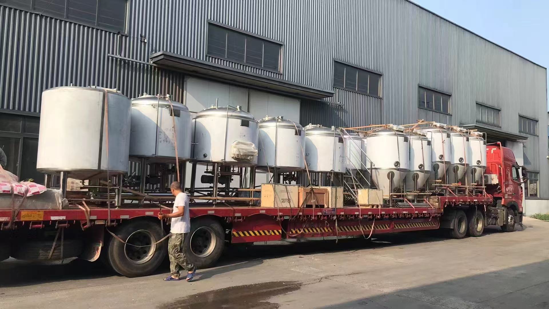 皋兰精酿啤酒设备厂—精酿啤酒设备制造:传承工艺与创新科技的交融
